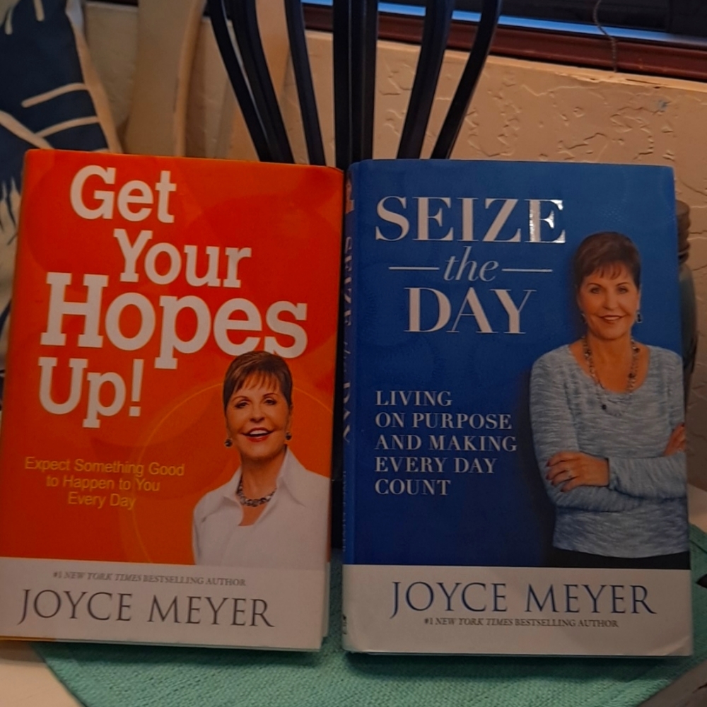 Joyce Meyer Get your Hopes Up.      Joyce Meyer Seizee the Day. Book set